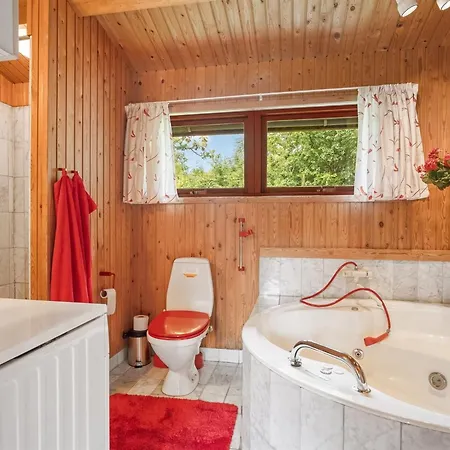 Vakantiehuis Engelbertine - 800m To The Fjord By Interhome Roslev